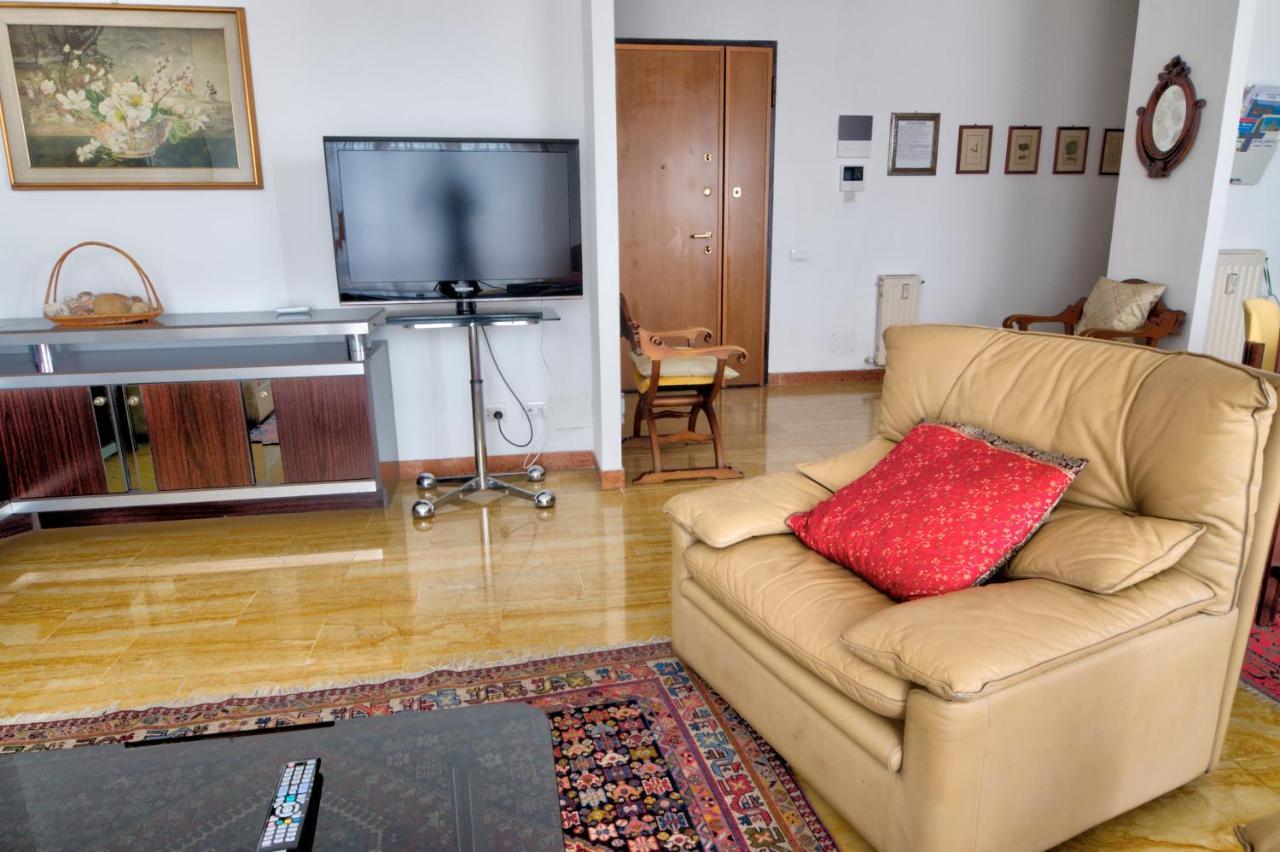 Апартаменты La Casa Di Nilde Специя Экстерьер фото
